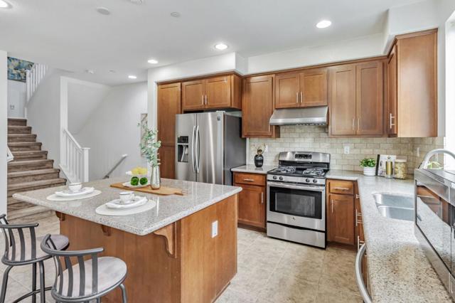 1768 Lee Way, Milpitas CA: https://media.crmls.org/mediaz/ae61aae8-1850-41cb-9e11-34d648831328.jpg