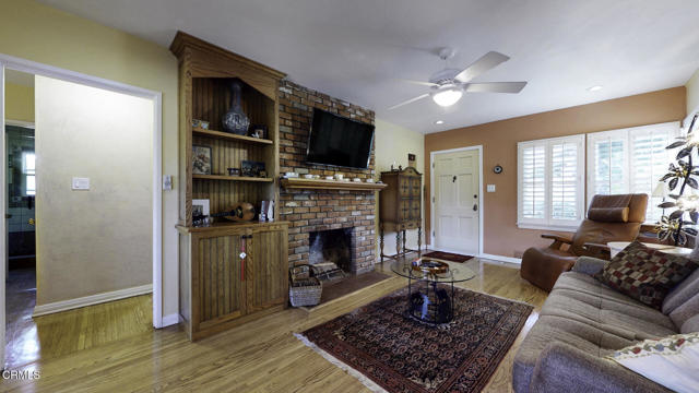 405 Mission Road, Glendale CA: https://media.crmls.org/mediaz/ae62354b-cd91-4ec6-9cbf-05bb1c2bf556.jpg