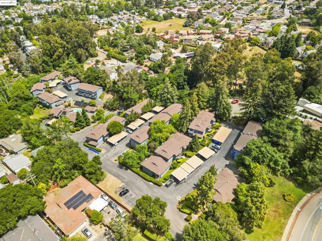 2326 D St, Hayward CA: https://media.crmls.org/mediaz/ae62774e-3a79-4ed7-abf1-5fceab7701f7.jpg