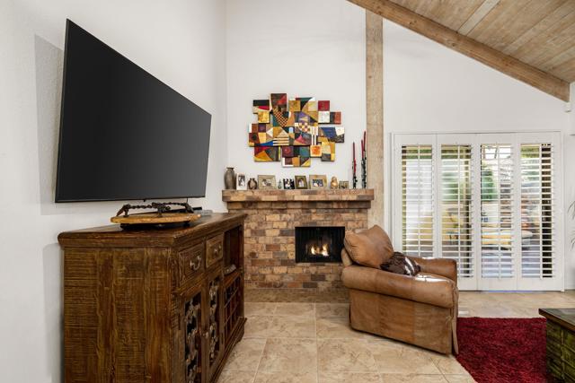 317 Forest Hills Drive, Rancho Mirage CA: https://media.crmls.org/mediaz/ae629080-ce95-4cb8-8592-a0dd84de873f.jpg