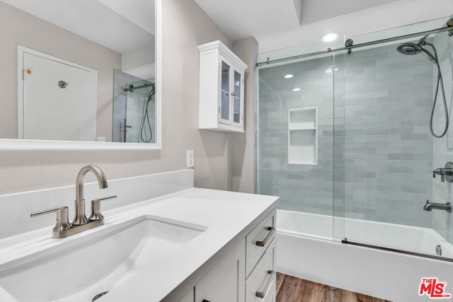 14106 Dickens Street, Sherman Oaks CA: https://media.crmls.org/mediaz/ae62f9d2-3988-436e-99b1-a820b55429d5.jpg