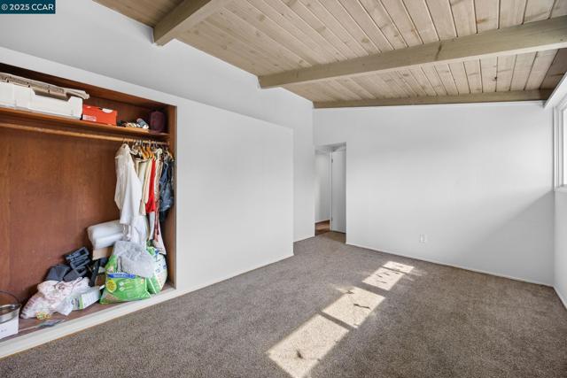 51 Gilrix Dr, Martinez CA: https://media.crmls.org/mediaz/ae630718-08f8-449e-bc66-2223fa4c7644.jpg