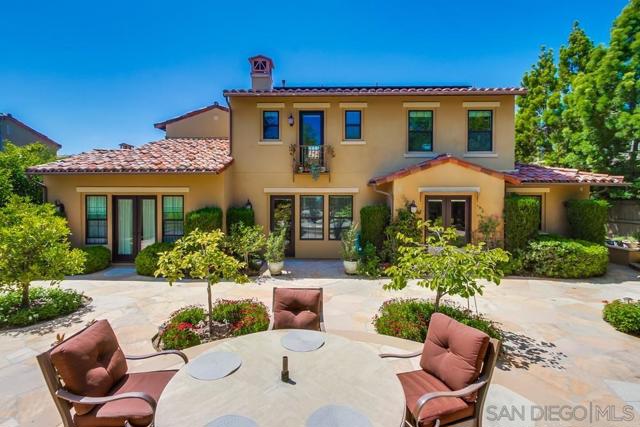 15609 Hayden Lake Place, San Diego CA: https://media.crmls.org/mediaz/ae639697-4a46-4c6d-875a-c034b03ddf03.jpg