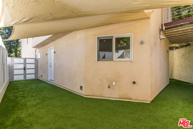 8783 Lookout Mountain Avenue, Los Angeles CA: https://media.crmls.org/mediaz/ae63a980-f8a8-41e6-a369-7c85a16346d7.jpg