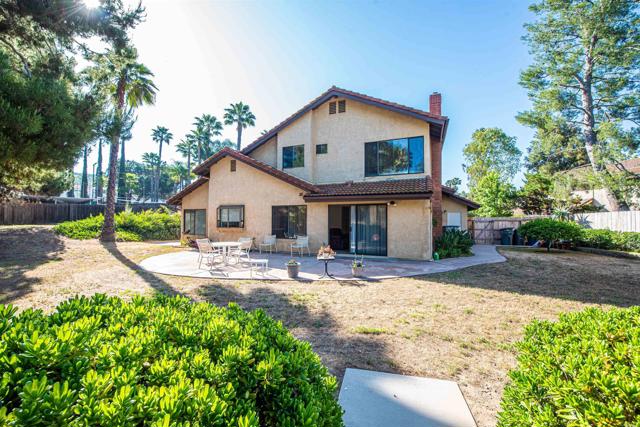 2432 Live Oak Road, Escondido CA: https://media.crmls.org/mediaz/ae64e58b-5fcf-4188-a1af-c8dabf09a12e.jpg
