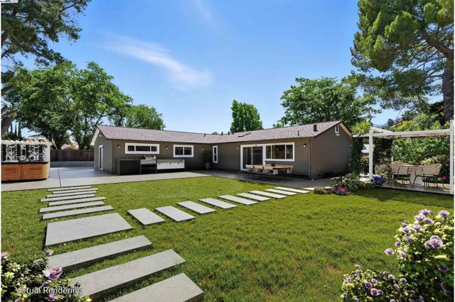 5701 Lewis Way, Concord CA: https://media.crmls.org/mediaz/ae6633be-79b7-4c6c-a10c-1c90afa3083e.jpg