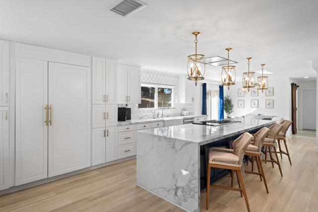 Detail Gallery Image 1 of 1 For 727 Singing Heights Dr, El Cajon,  CA 92019 - 4 Beds | 3 Baths
