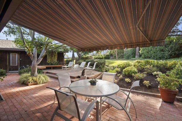 6346 Ridge Manor Avenue, San Diego CA: https://media.crmls.org/mediaz/ae6885cb-af92-4e03-9565-2d13dba0c87e.jpg