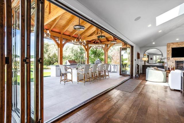25926 Puerta Del Cajon, Monterey CA: https://media.crmls.org/mediaz/ae6896e2-5342-443f-b0fe-0239f1f8bc1a.jpg