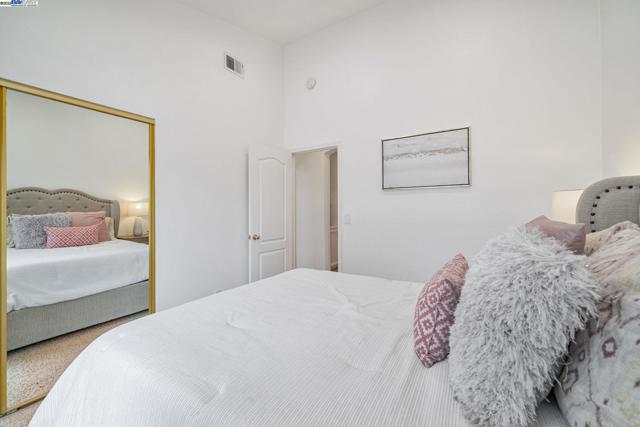 5786 Belleza Dr, Pleasanton CA: https://media.crmls.org/mediaz/ae689d86-693c-4538-add7-a144d602788e.jpg