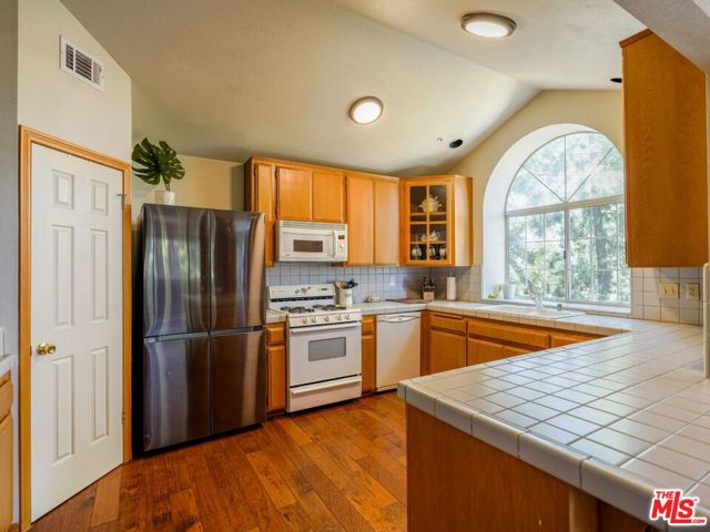 25274 North Road, Twin Peaks, California 92391, 3 Bedrooms Bedrooms, ,2 BathroomsBathrooms,Single Family Residence,For Sale,North,24406115
