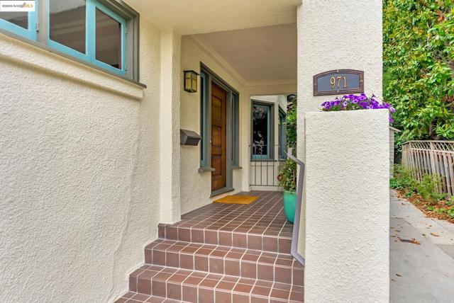 971 Santa Barbara Rd, Berkeley CA: https://media.crmls.org/mediaz/ae6ab5b1-18ac-432f-9791-9babff503b80.jpg
