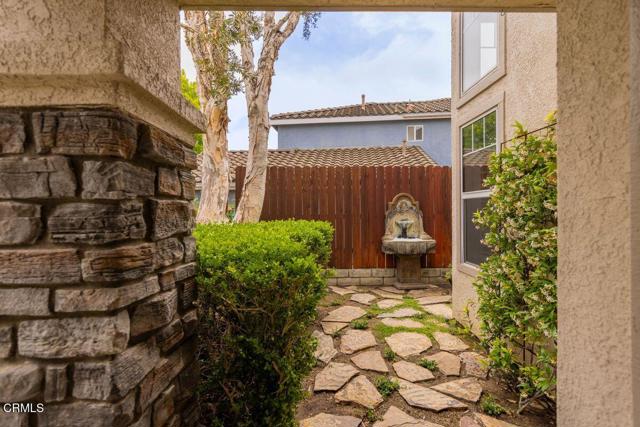 33 Alhambra Avenue, Ventura CA: https://media.crmls.org/mediaz/ae6bb403-992f-470d-96b7-4fd6b6c485c7.jpg