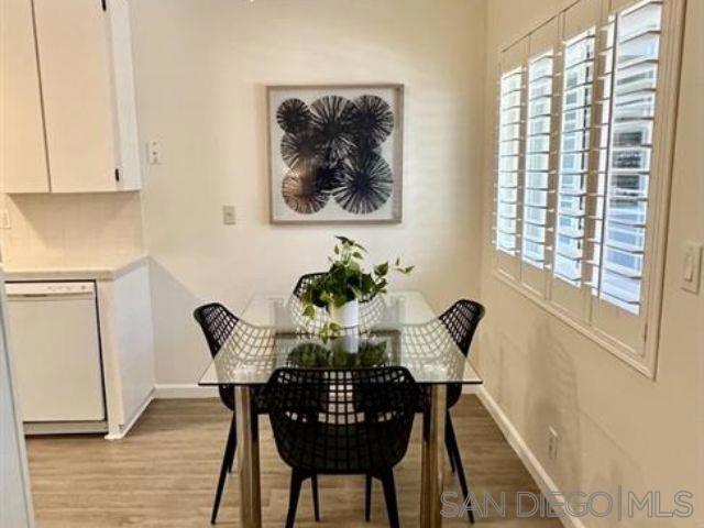 801 C Ave, Coronado CA: https://media.crmls.org/mediaz/ae6d542a-42a8-45b9-824d-22a1b206d3d2.jpg