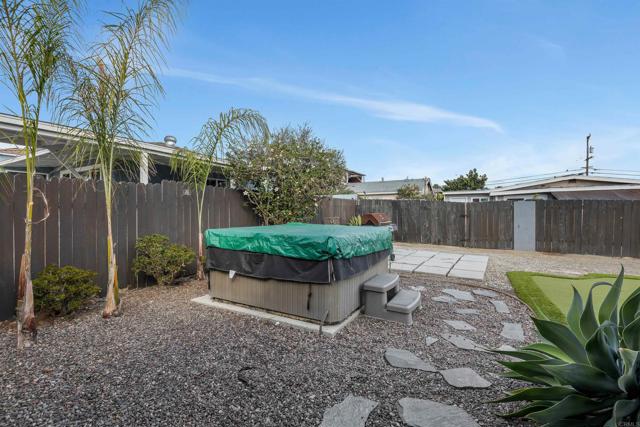 Detail Gallery Image 24 of 27 For 3820 Hilltop Dr, San Diego,  CA 92102 - 3 Beds | 2 Baths