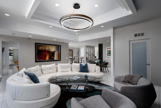 337 Westlake Terrace, Palm Springs CA: https://media.crmls.org/mediaz/ae6f4bd3-f935-4718-b4eb-b79a478749d5.jpg