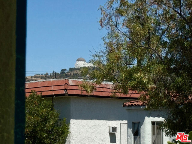 4426 Price Street, Los Angeles CA: https://media.crmls.org/mediaz/ae6fa983-a776-4cda-bdae-45c1e77016e9.jpg