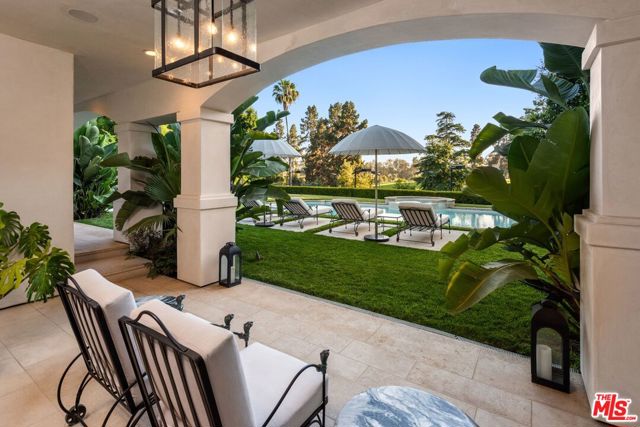 Image 11 of 61 For 9966 Sunset Boulevard