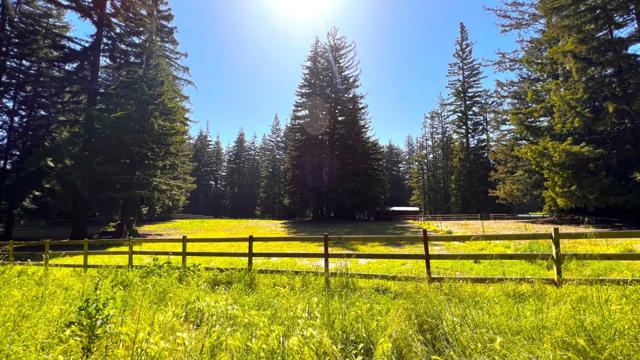 3675 Bonny Doon Road, Santa Cruz CA: https://media.crmls.org/mediaz/ae709bd6-fc29-4035-a551-5a380f868bf2.jpg