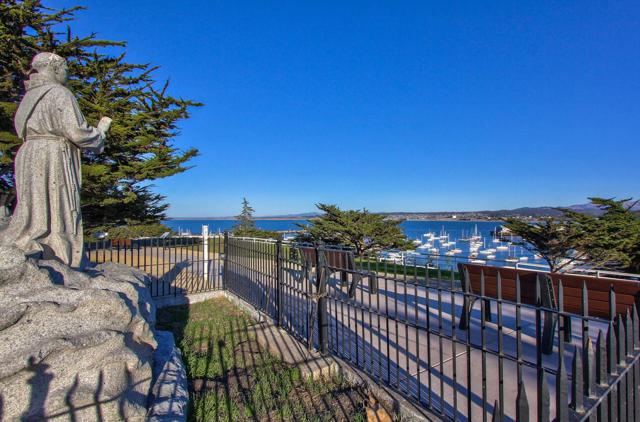 518 Cortes Street, Monterey CA: https://media.crmls.org/mediaz/ae710c4e-1fb8-4e7d-a56c-ac1f069c27d2.jpg