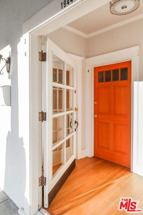 1944 Argyle Avenue, Los Angeles CA: https://media.crmls.org/mediaz/ae718545-1cb7-41a9-a0d0-83b37699a276.jpg