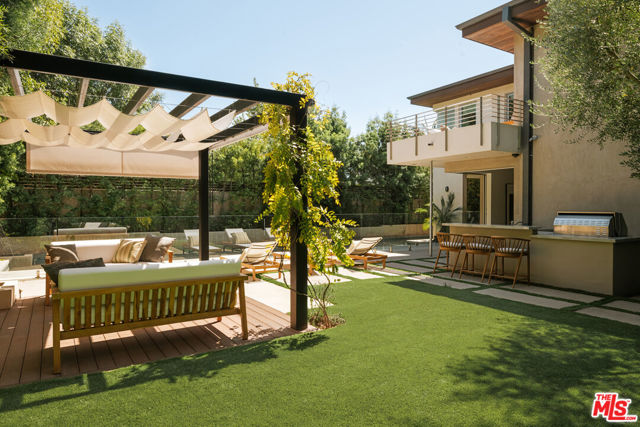 2643 34th Street photo 14