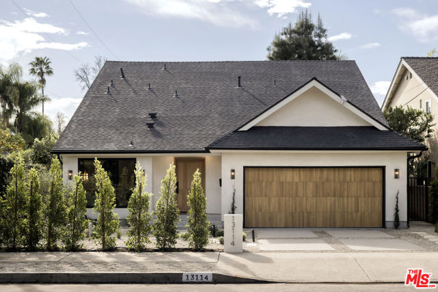 13114 Addison Street photo 2