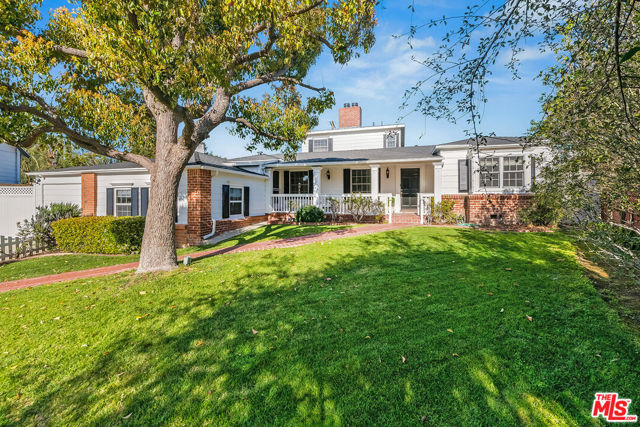 4118 Davana Road, Sherman Oaks CA: https://media.crmls.org/mediaz/ae760d9b-695f-432c-ac7b-ec0741f8f0d6.jpg