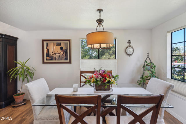 6378 Lada Avenue, Camarillo CA: https://media.crmls.org/mediaz/ae7659ab-c7ba-4d34-8635-55180f17d7a1.jpg