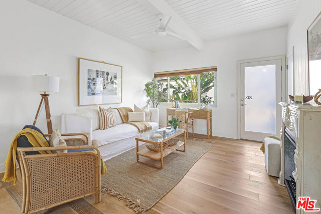 2329 Kansas Avenue, Santa Monica CA: https://media.crmls.org/mediaz/ae769014-2c02-4bf0-b0f5-abee52c6b018.jpg