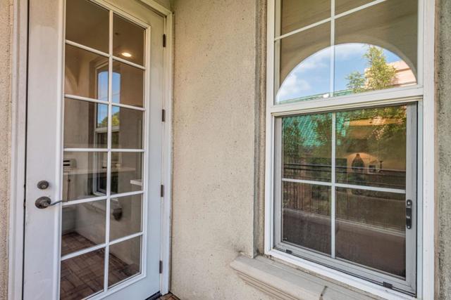 88 S Broadway, Millbrae CA: https://media.crmls.org/mediaz/ae76b27e-ac7e-40db-9628-f57451a30752.jpg