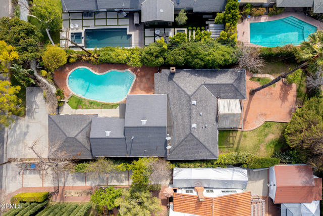 4917 Angeles Crest Highway, La Canada Flintridge CA: https://media.crmls.org/mediaz/ae76f47e-02e6-4b43-8431-eb184a1c22a0.jpg