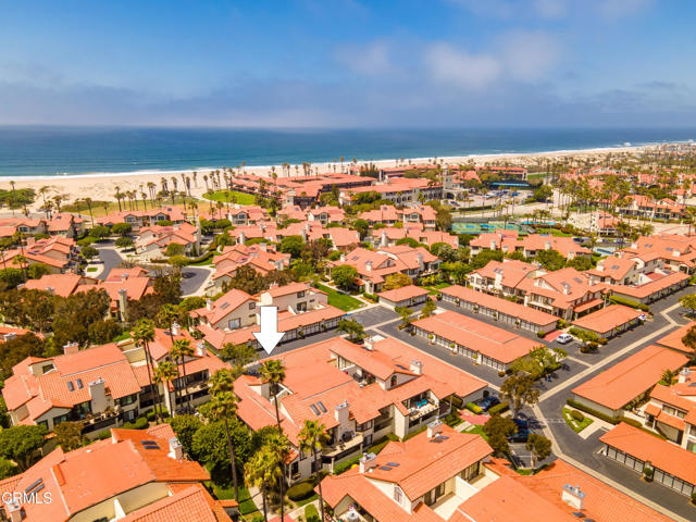 2287 Martinique Lane, Oxnard CA: https://media.crmls.org/mediaz/ae77f64b-dc56-43a5-8e36-613a04fdacc6.jpg