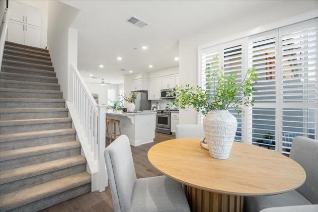 29333 Hub Court, Hayward CA: https://media.crmls.org/mediaz/ae79707f-f635-455d-b2a8-0d05bb3df9be.jpg