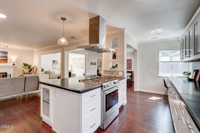 Detail Gallery Image 18 of 37 For 1255 Oak Circle Dr, Glendale,  CA 91208 - 3 Beds | 2 Baths