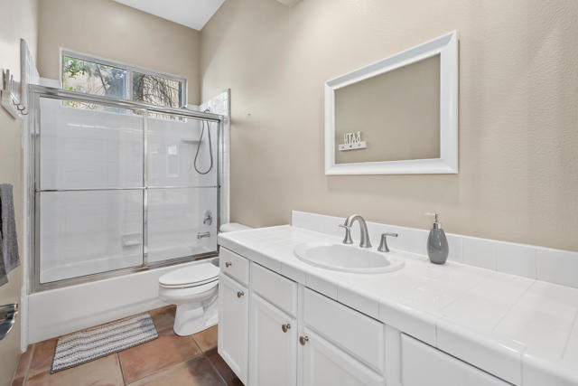 42 Marricopa Court, Palm Desert CA: https://media.crmls.org/mediaz/ae798f10-2e6a-4b07-b528-caf5712fcbe0.jpg