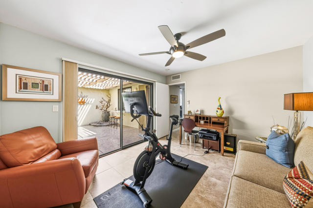 148 Las Lomas, Palm Desert, CA 92260