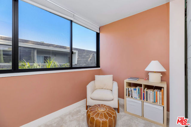 4734 La Villa Marina, Marina del Rey CA: https://media.crmls.org/mediaz/ae7a02bd-ca1e-4d69-bb4a-22bf2df2e984.jpg