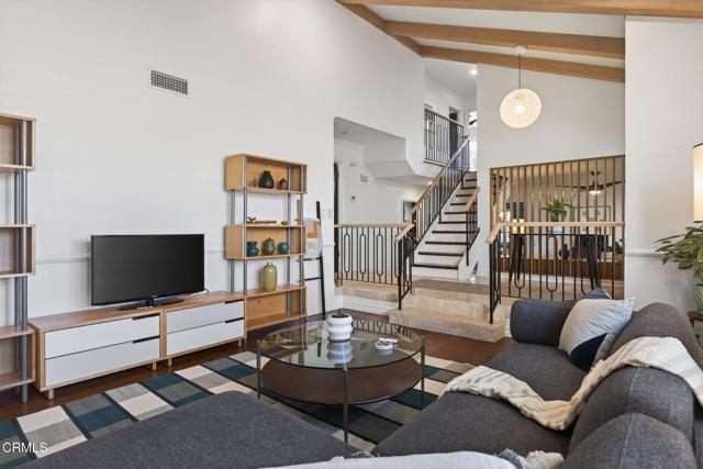 Detail Gallery Image 10 of 73 For 2274 via Tomas, Camarillo,  CA 93010 - 5 Beds | 2/1 Baths