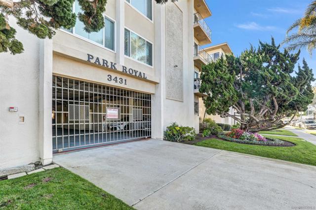 3431 Park Blvd, San Diego CA: https://media.crmls.org/mediaz/ae7abd19-a009-4e06-b226-f3bd84804767.jpg