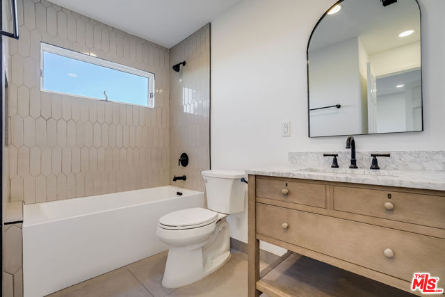 15851 Mulholland Place, Los Angeles CA: https://media.crmls.org/mediaz/ae7c003d-c908-4256-a1f8-62b9632e58a9.jpg