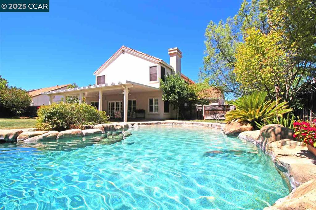 1162 SEA BREEZE COURT