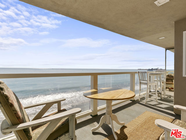 22626 Pacific Coast Highway, Malibu CA: https://media.crmls.org/mediaz/ae7d8e42-abb8-4ae6-bea9-a86007304ff8.jpg