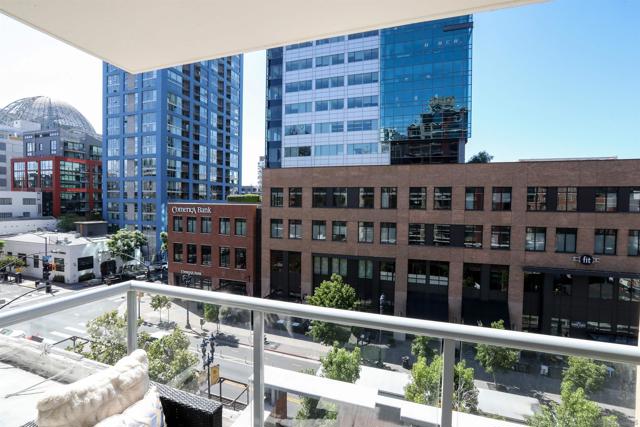 427 9th Avenue, San Diego CA: https://media.crmls.org/mediaz/ae7eee83-467b-476e-aa65-3bc5ba2de200.jpg