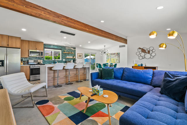 835 Rosa Parks Road, Palm Springs CA: https://media.crmls.org/mediaz/ae7eeef1-ffae-4656-be60-052a39bb71cb.jpg