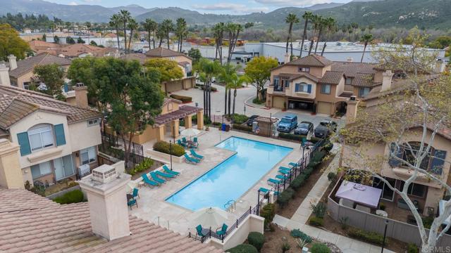 Detail Gallery Image 39 of 64 For 11372 via Rancho San Diego #B,  El Cajon,  CA 92019 - 3 Beds | 2/1 Baths