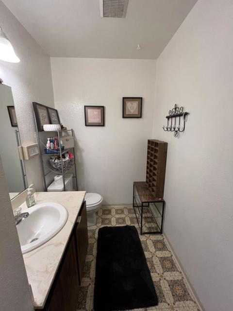 201 Rio Vista Drive, King City CA: https://media.crmls.org/mediaz/ae7f3d84-1244-4e05-94c9-d928a532df1d.jpg