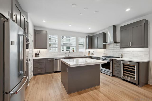 2942 Franklin, San Diego CA: https://media.crmls.org/mediaz/ae7f48fa-aec1-4eb6-91f1-55c3d8f9ec22.jpg