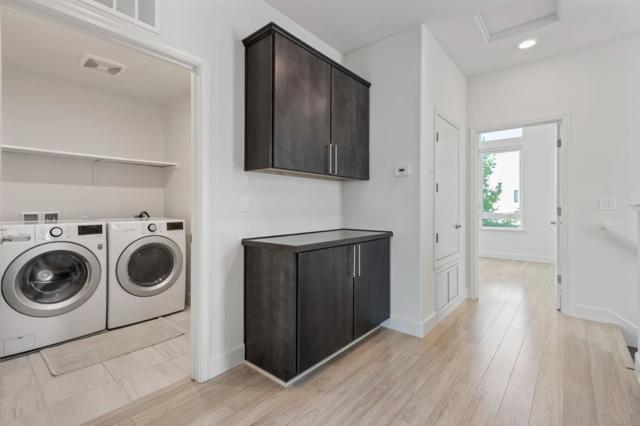 178 Llano De Los Robles Avenue, San Jose CA: https://media.crmls.org/mediaz/ae804c2c-8cb7-48e1-a018-b8a336f3bd28.jpg