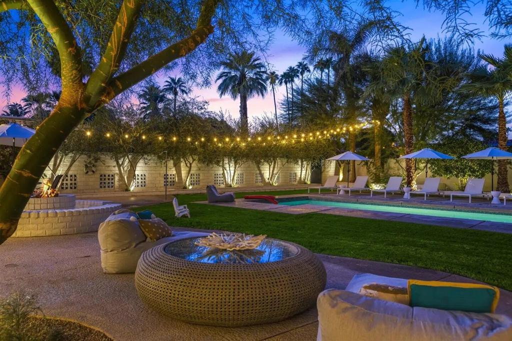 72382 Desert Drive